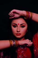 xsylax Bollywood
 
 Make-up: Sylwia Rzepińska
 Model: Patrycja Paczoska
 Photographer: Aleksandra India Baldis