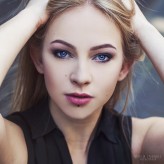 Natstreet modelka: Roxy Leśniak
fotograf: Natalia Żygłowicz Photography
makijaż: Natalia Nowicka / Natstreet Make-up
