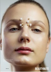 michalinaod Publikacja w Beautymute
Modelka Anastasia Radko