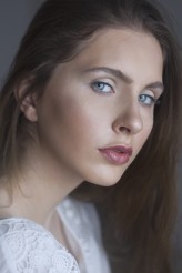 dhyana Model: Kasia Bochniak