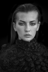 jakubwozniak Jakub Woźniak (jakubwozniak.com)
stylizacja/makijaż: Izabela Andrychiewicz
Aleksandra Jendryka
modelka: Asia Prus / Embassy Models