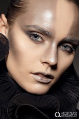 justa_makeup modelka: Agata Zych
fot. Emil Kołodziej