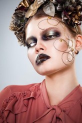 anmakeup Eternal Beauty z Kryolan City Warszawa
Fot. Limonca 
Modelka: Konstancja
Wianek - made by me,')