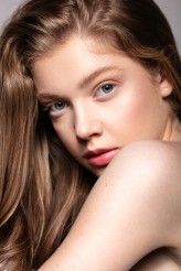 anna-Jot-Be Celina / Golden Models