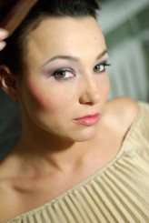 rabellu modelka: Karolina Borkowska

Sesja foto Beauty Fashion.

modowo.pl