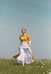 4nna3milia Golden Meadow

Photo & style: Joanna Czogała
Dress: Wioletta Bara https://www.instagram.com/wioletta_bara/
Model & make-up & hair: Stormborn