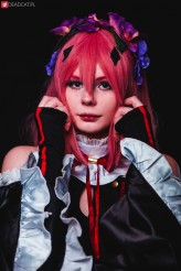 WinstonWolfie                             Piękna Alisa jako Krul Tepes z Owari no Seraph.            