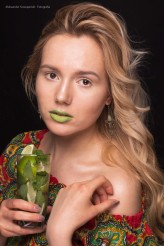 IwonaWitkowska Mohito makeup
Fotograf: Alek Szczepański
Modelka: Justyna Kabacińska
Fryzjerka: Edyta Kuśmierczuk