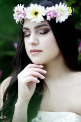 Arveena 
make-up Agnieszka Brzostowska