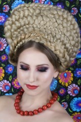 Pax_makeup Photo: Kuba Karwala painter of light
Model: Paulina Kondrak
MUA + włosy + stylizacja - Paulina Szyszka Makeup Artist