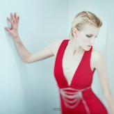 Skibek Malika Czerwona

Sukienka: Grażyna Pander-Kokoszka G-Style
Warsztatów Fotografii Artystycznej WHITE ALICE 

