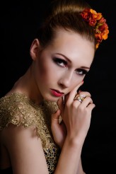 meel Modelka: Oliwia Podobińska
 Make-up oraz fryzura: Beata Kowalska
 Foto: Marta Pajączkowska Photography 
 
 Chorzów, 23.04.2015r.