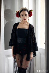 melii_wil                             Photosession inspired by Dolce&Gabbana spring/summer 2015 

Mod: Aleksandra Dobek
Fot: Emil Kołodziej
Production: Artystyczna Alternatywa            