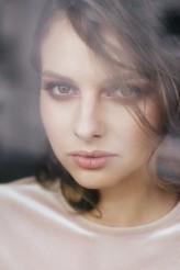 vouk_picture Fotograf/Retuszer: Dominika Dąbkowska

Modelka: Patrycja Wdówik

Makijaż/Styl: Ewelina Ścibor