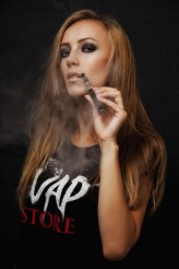 vivawizaz makijaż do reklamy papierosa elektronicznego
