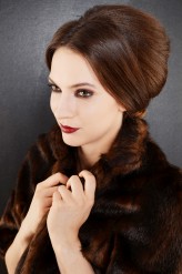 design-me Photo: Katarzyna Grochowska
Model: Małgorzata Adamczak
Makeup &amp; design: Marta Wendt Make Up Charakteryzacja