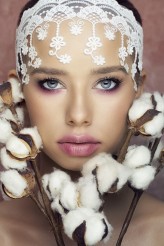DorisFotografuje Modelka Karolina Bębenek
Makeup Anna Kurzak
publikacja HORIZONT Mag