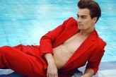 danny1284 model: Paweł Nowak
photographer: Daniel Nowak

Model Pawel Nowak shares with us the relaxing moments of summer as he is photographed poolside by Daniel Nowak. Making an arresting splash in the presence department, Pawel sports a fiery red blazer 