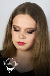 _wake_up__make_up_                             MAKE UP/PHOTO BY ME
IG: https://www.instagram.com/_wake_up__make_up_/            