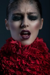 maurea modelka: Martyna Rojek
makijaż: Wojciech Kozub Make Up Artist
fot: Agnieszka Maurea
https://www.facebook.com/AgnieszkaMaurea
www.maurea.pl