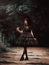 LadySariel Wednesday gothic lolita vibes ♥️
Fotograf: Żaneta Kobylińska