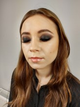 Maquiller                             Smokey eye w wydaniu kocim            