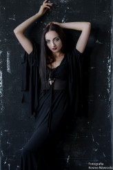 Kosma-foto Model: Lacrima_mosa Photomodel 
Mua: Ola Walczak Makeup Artist 
Dress: Wulgaria Evil Clothing 
Plener z Dream On Plenery fotograficzne 
Studio- Mleko