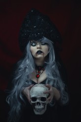 Arystta Queen of Vampires Part 1

czaszka: fear_workshop

fot. Sylwia Bajrera