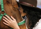 jennys91 konie to moja miłość, konie to moja pasja, konie to moi przyjaciele;) - więź między koniem, a człowiekiem jest piękna w swej prawdziwości:) , której tak brak ówczesnym ludziom...