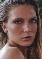 mnhwrheart model: Julia Lechman