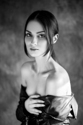 ramoss mod: Karolina Sylwestrzak
make-up: Delfina Kardas-Kotlicka