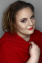 lovemarikove Makijaż na konkurs pt:"Być jak gwiazda" inspiracją jest Adele.
Stylizacja oraz makijaż: FB Pomada Mobilne Studio Wizażu.
