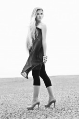 martamichnik model Zuzanna Kotas
fot Helena Bromboszcz
mua Asia Tkocz

