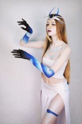 AstralMakeup Moon Goddess
Bodypainting wykonany na wystawę pod tytułem &amp;quot;Światło i cień&amp;quot; w 2016 roku.

Makijaż, dodatki oraz strój wykonane przeze mnie.
