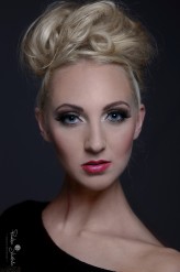 paula_kocol Modelka: Agata
make-up/fryzura: Paula Kocoł