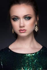 Iwona_maluje Modelka: Julia Pszczółkowska 