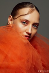 wolsze Makijaż i stylizacja: Wiktoria Olszewska
Fotograf: Emil Kołodziej
Modelka: Julia Czajko
Szkoła Wizażu i Stylizacji Artystyczna Alternatywa