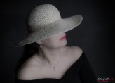 foto-ja-ger                             Kobieta w kapeluszu...            
