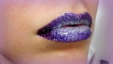 Natalia_makeupartist Makijaż brokatowy ust...:D
Modelka:  Iga Fic

Face Art make-up school