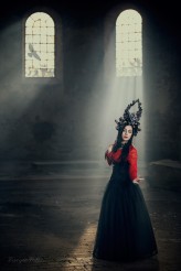 ladyhypnotica Demonic Choir 

crown: Olga / Lady Emerald