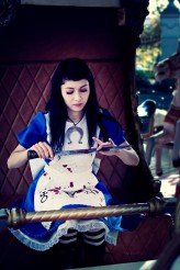 Cinnamon_Costumes Alice:Madness Returns cosplay
Photo by : Katarzyna Pilarska