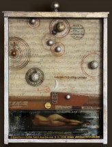 jazero 46x38x6 collage w starej szufladzie. foto, acryl. szkło, druk, żywica epoksydowa.