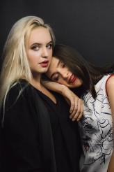 piqtr Modelki: Paulina i Oliwia
Projektant : Mariola Turbiarz
Make up Gabriela Rafalska