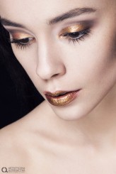 bonitaa Make up: Ewelina Jasińska
Fot: Marosz Belavy
Szkoła Wizażu i Stylizacji Artystyczna Alternatywa
