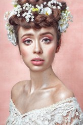 n-a-t-a-l-i Publikacja w Make-up Trendy 
make-up: Wioletta Wypijewska
modelka:Inga Nikanowa
fryzura :Piotr Mazurkiewicz 
stylizacja :mashmishstyle