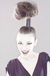 pirez modelka Jolia K. Reklamex
stylizacja Joanna Bojanek
hair Damian Jekiel
make-up Angelika Kierat
