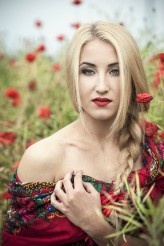Tomasz_Bokszynski Monika 

makeup - Kasia Wolanin