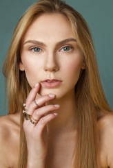 fka Model: Tatiana/ Magnes Models
MUA: Agata Szulc
Retouch: Marek Gracz