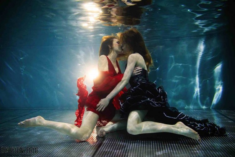 Nude Lesbiens Teen Underwater