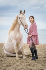 aaakunikowska Model: Karolina Okroj
 Horse Model: I Love Roses Lala
 Make up: Marta Beczek Make Up Artist
 Photographer: Adrianna Kunikowska